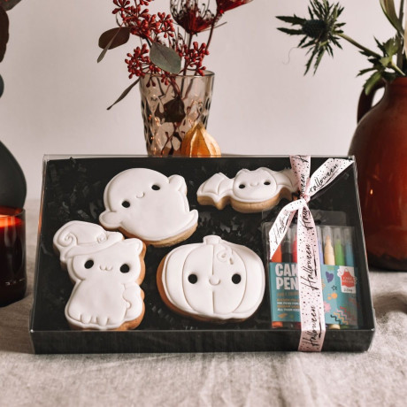 Halloween Colour In Cookies Gift Set - 4 Iced Vanilla Cookies with Edible Pens